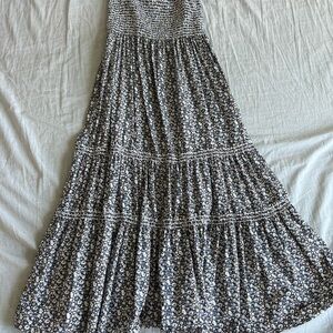 Elegant Black and White Midi Dress